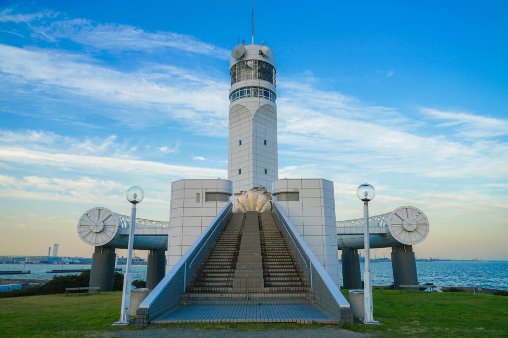横浜港シンボルタワーの写真1