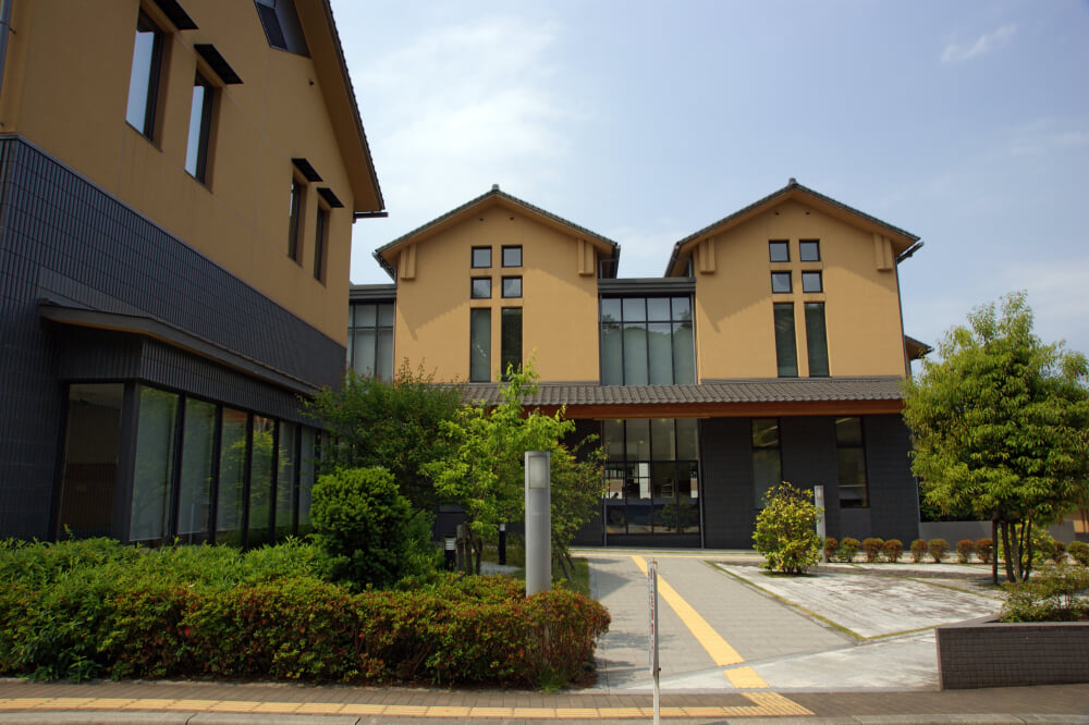 豊岡市立図書館の写真3