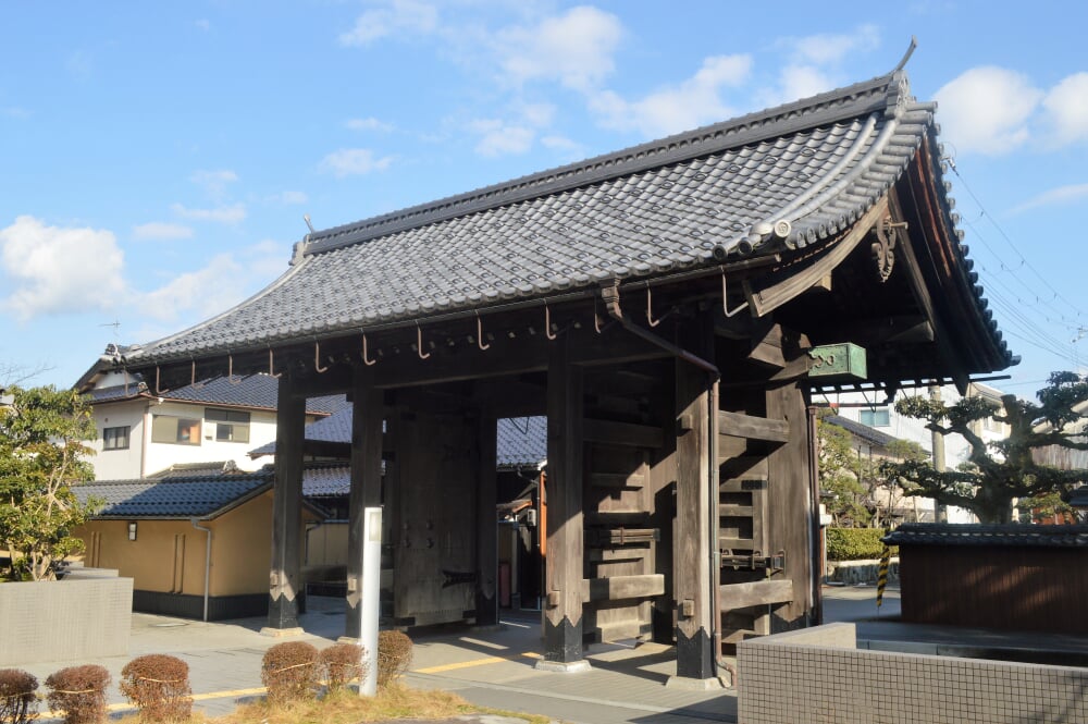 豊岡市立図書館の写真1