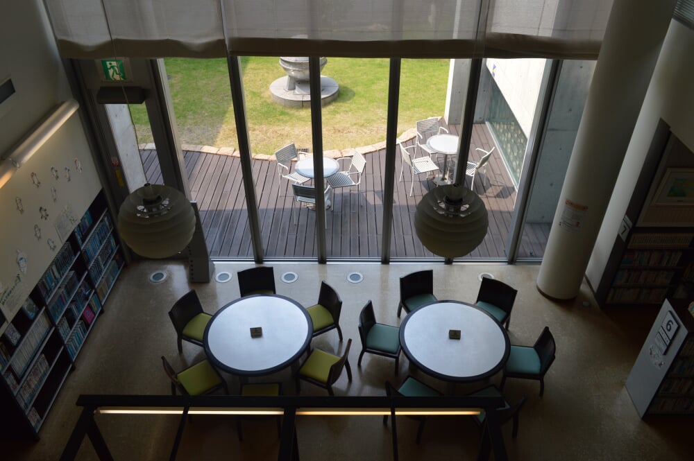 赤穂市立図書館の写真3