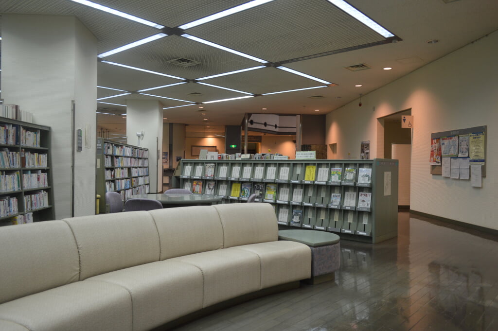 静岡市立中央図書館の写真2