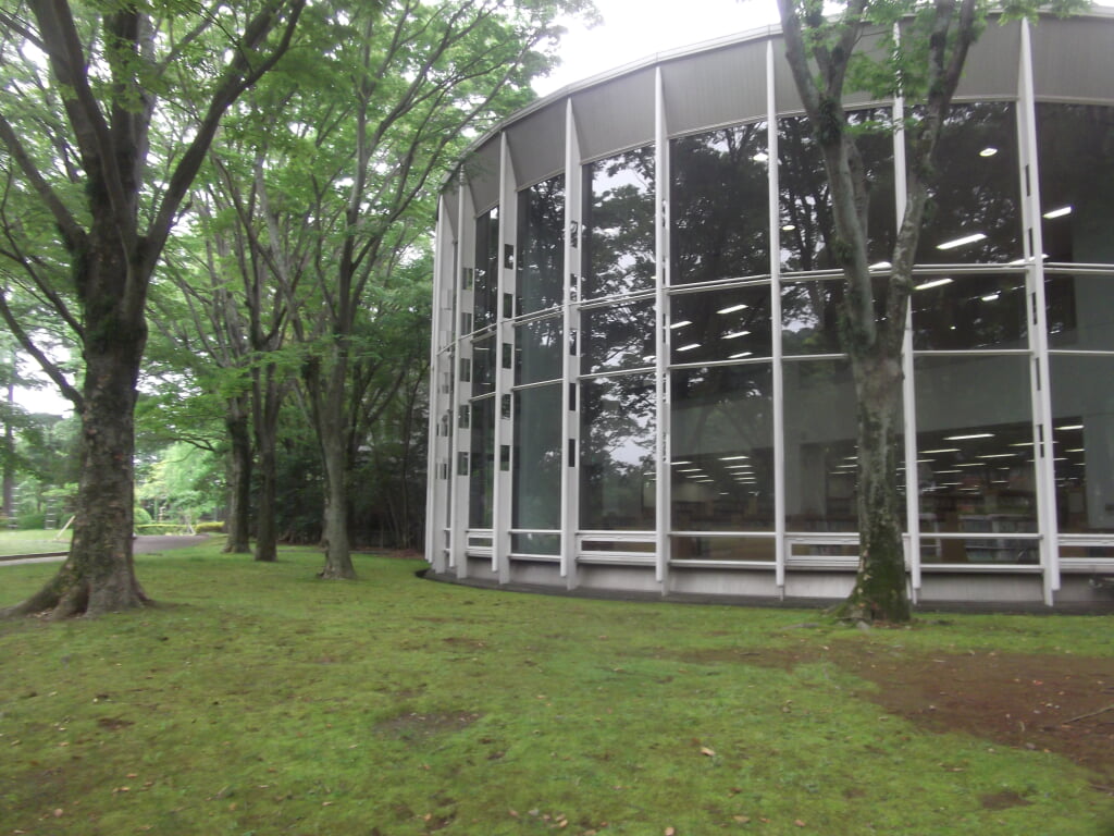 静岡市立中央図書館の写真7