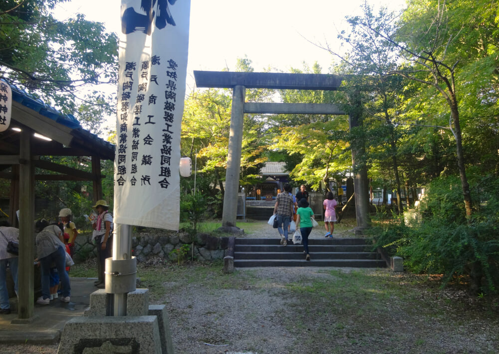 窯神神社の写真2