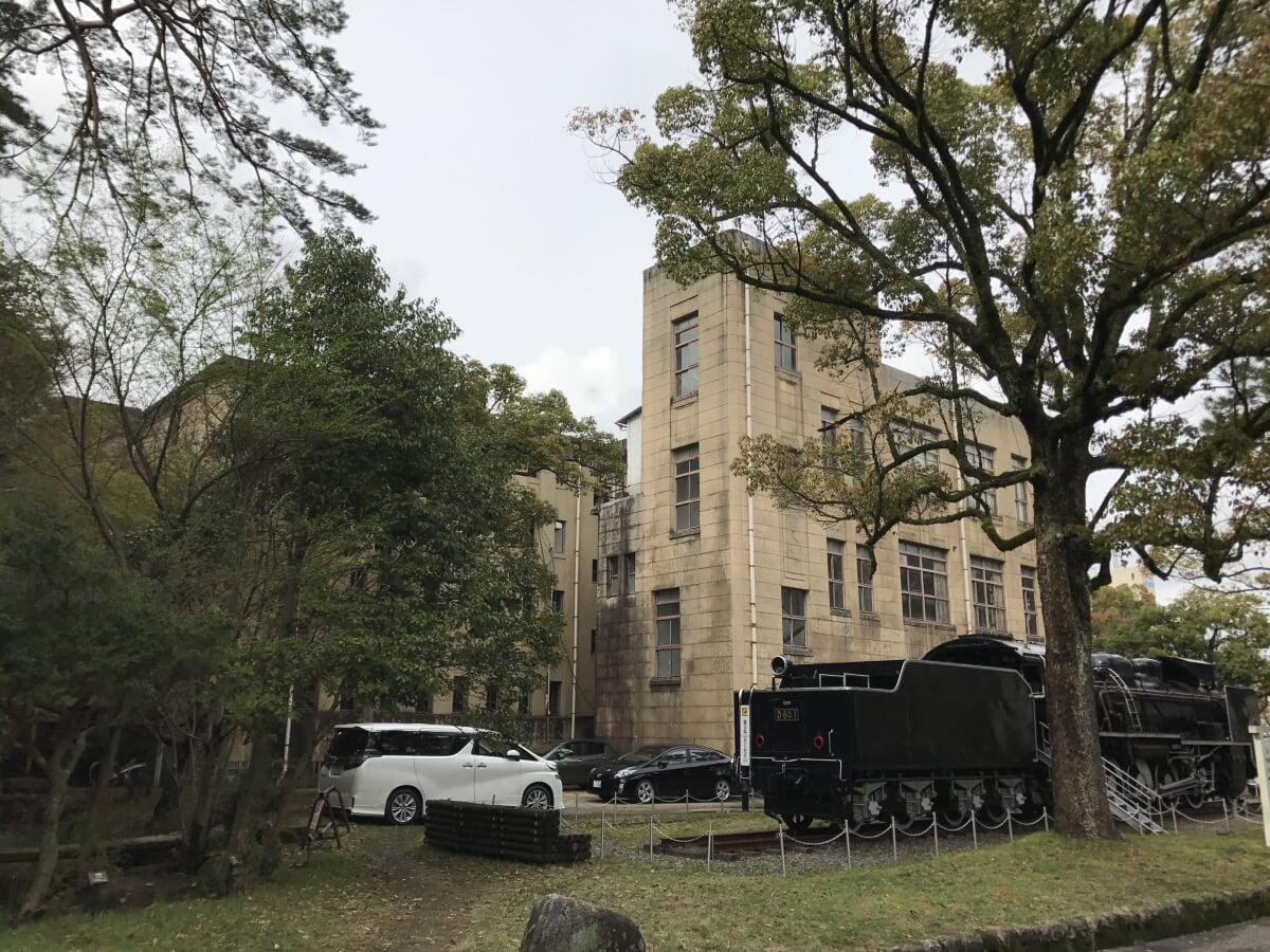 山口県立山口図書館の写真2