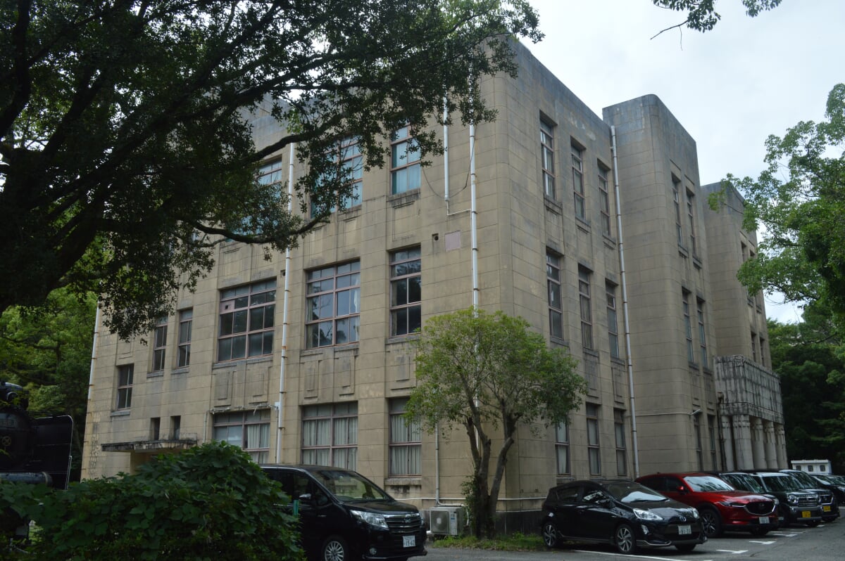 山口県立山口図書館の写真9