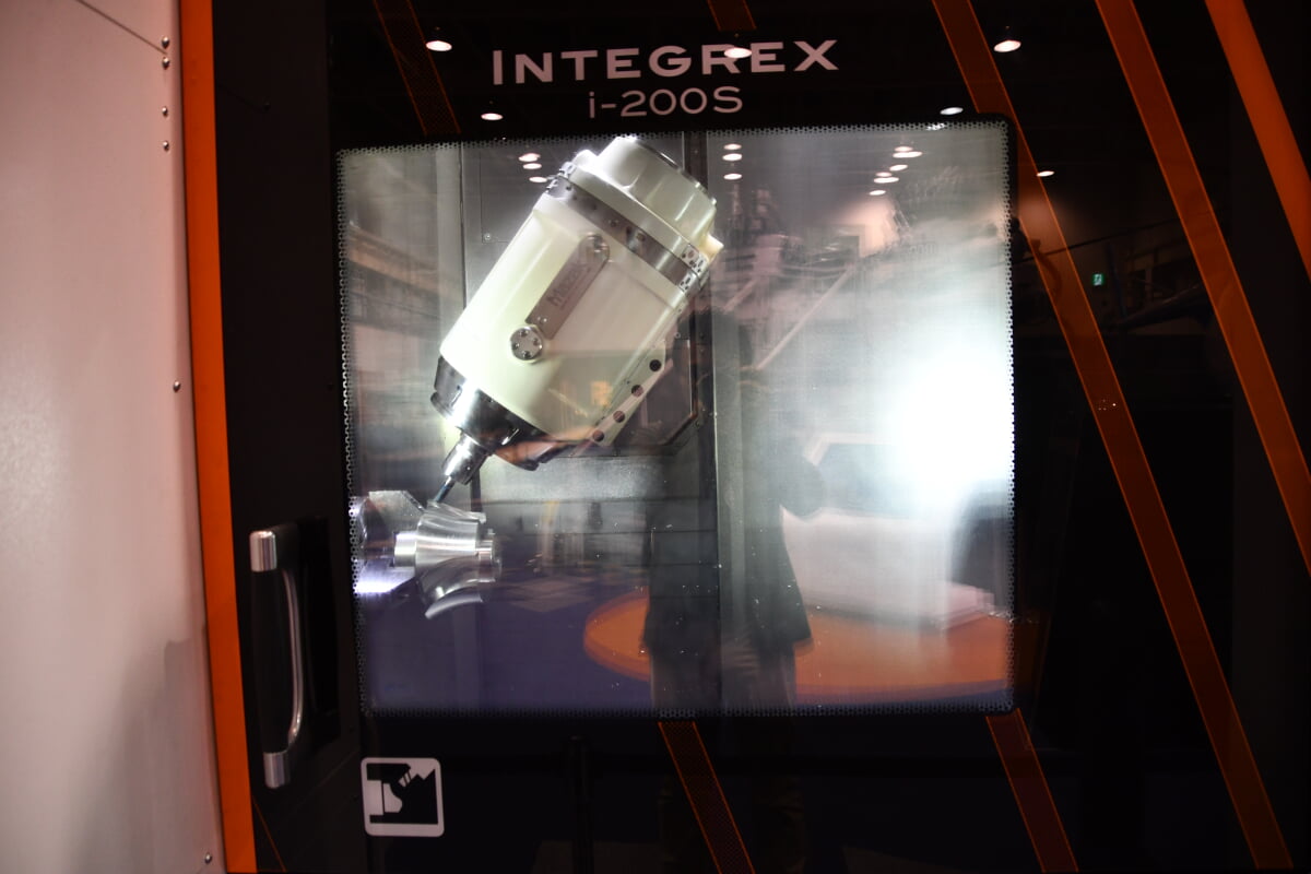 ヤマザキマザック工作機械博物館の写真3