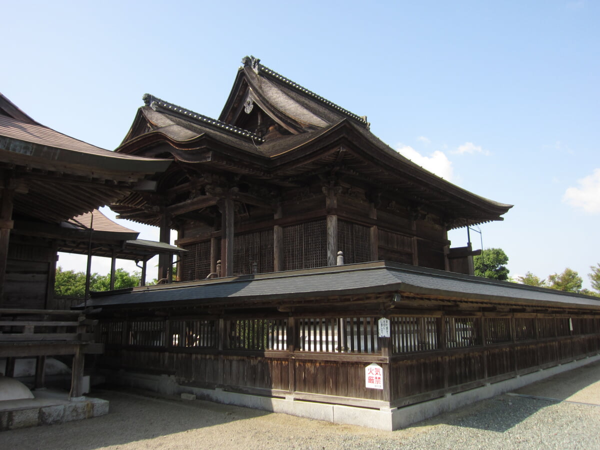 美作総社宮の写真3