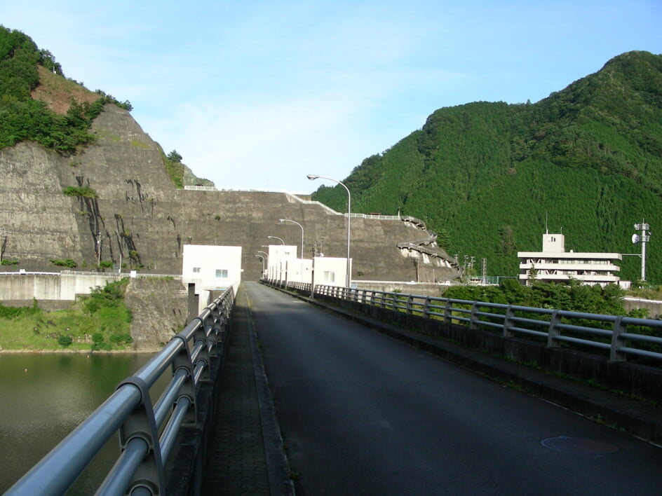 蓮ダムの写真3