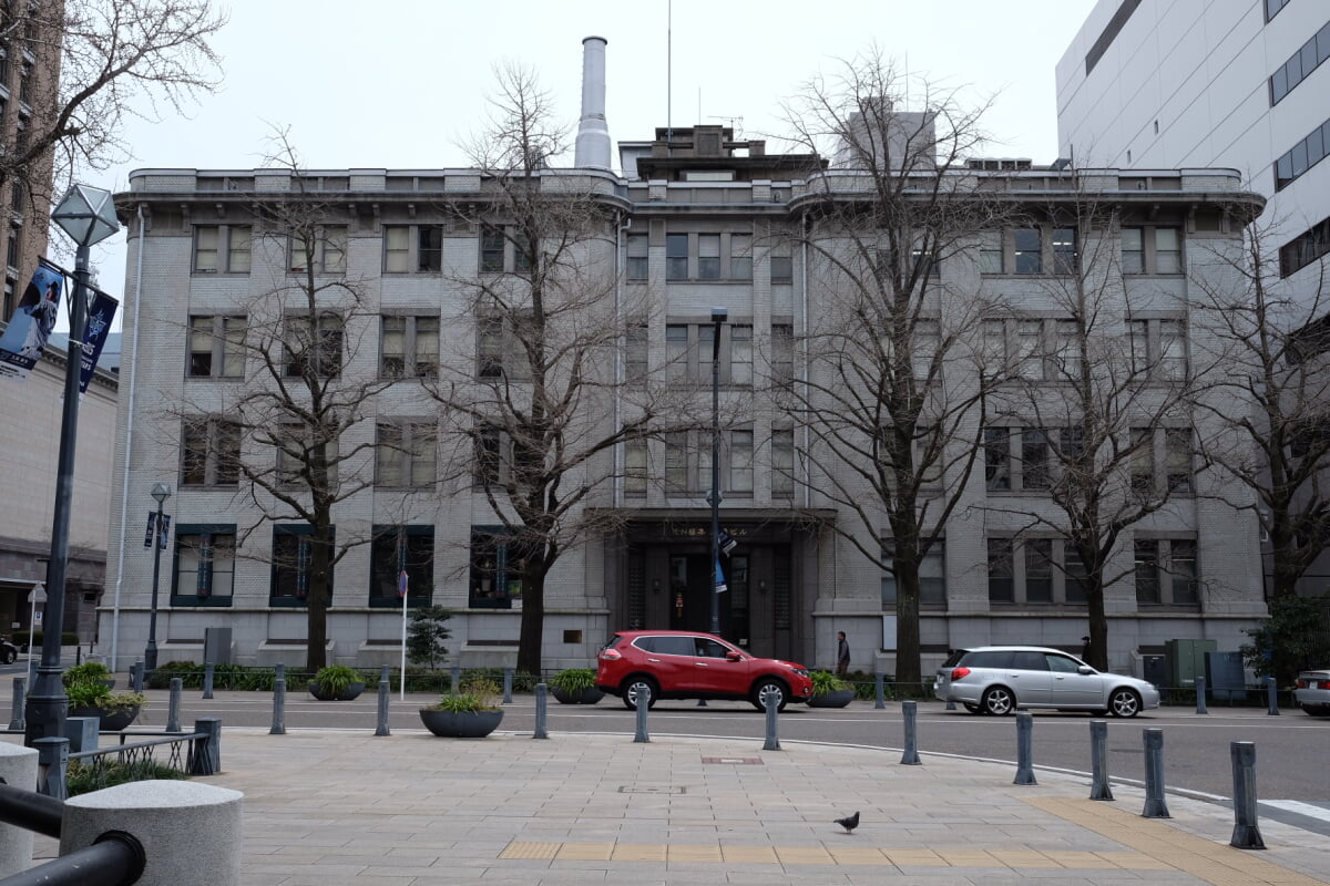 三井物産横浜ビルの写真1