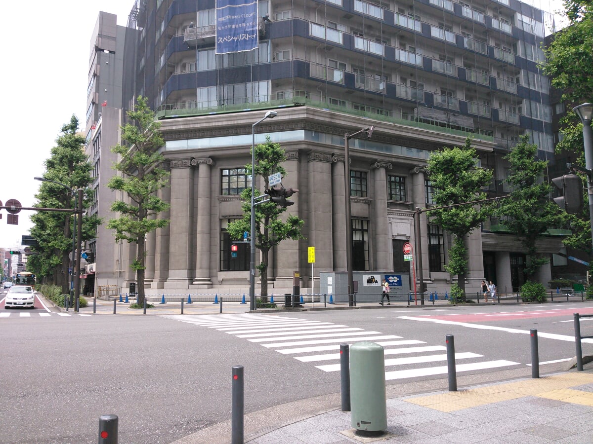 旧東京三菱銀行横浜中央支店の写真1