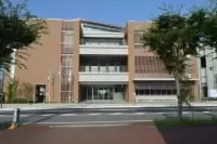 みよし市立中央図書館