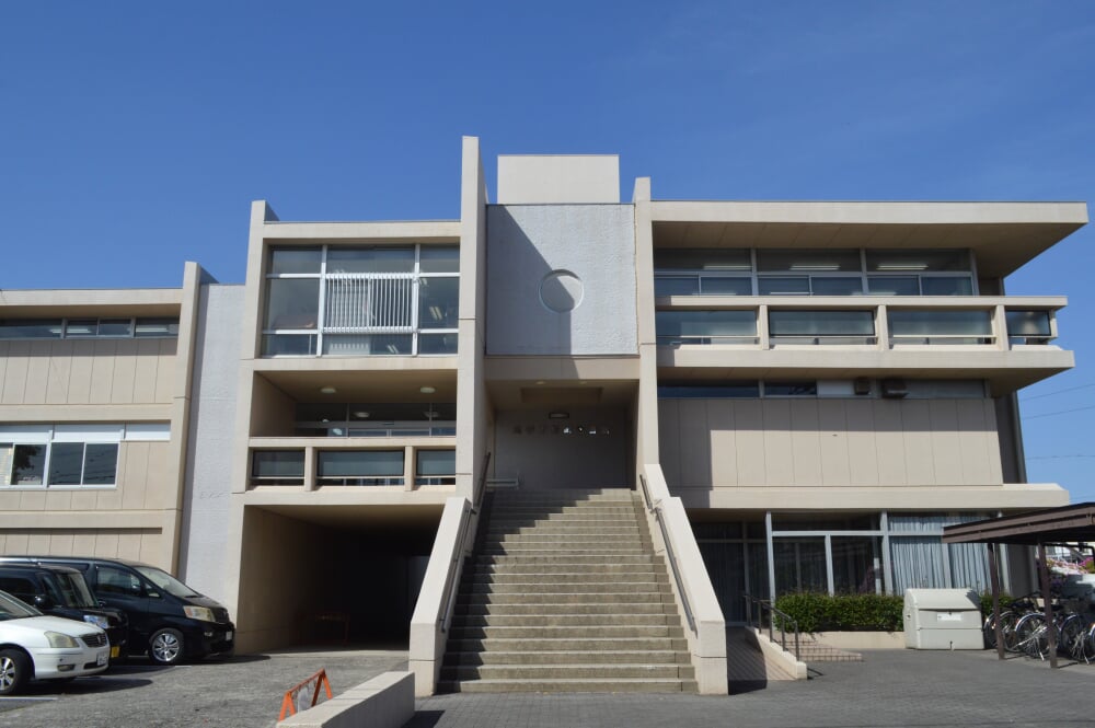 刈谷市城町図書館の写真2