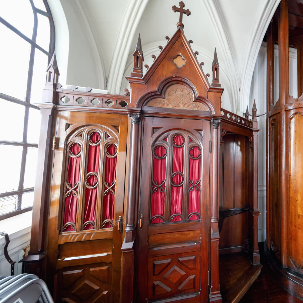 鶴岡カトリック教会天主堂の写真2