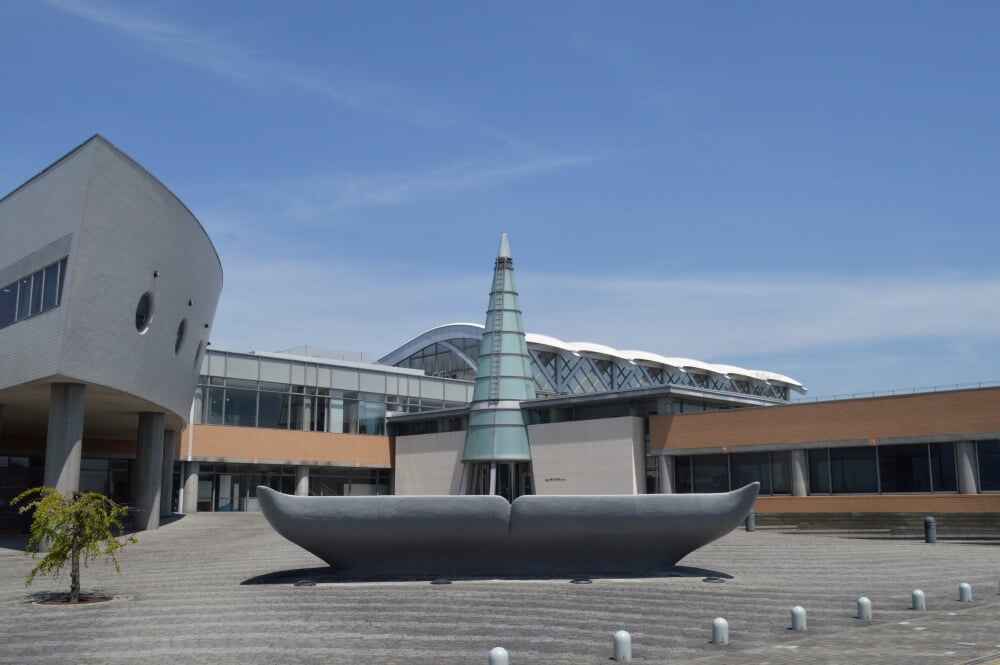 飛島村図書館の写真2