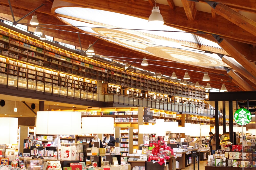 武雄市図書館の写真2