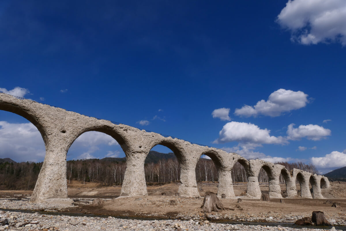 旧国鉄士幌線 タウシュベツ川橋梁の写真4