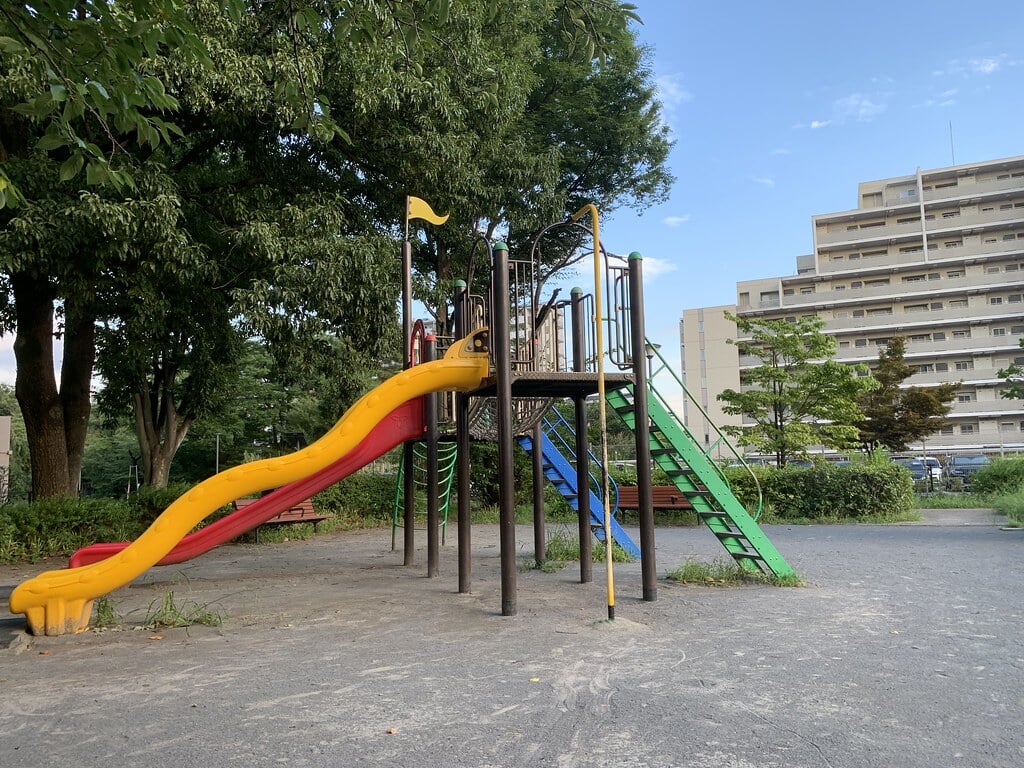 ひばりヶ丘団地南公園の写真1