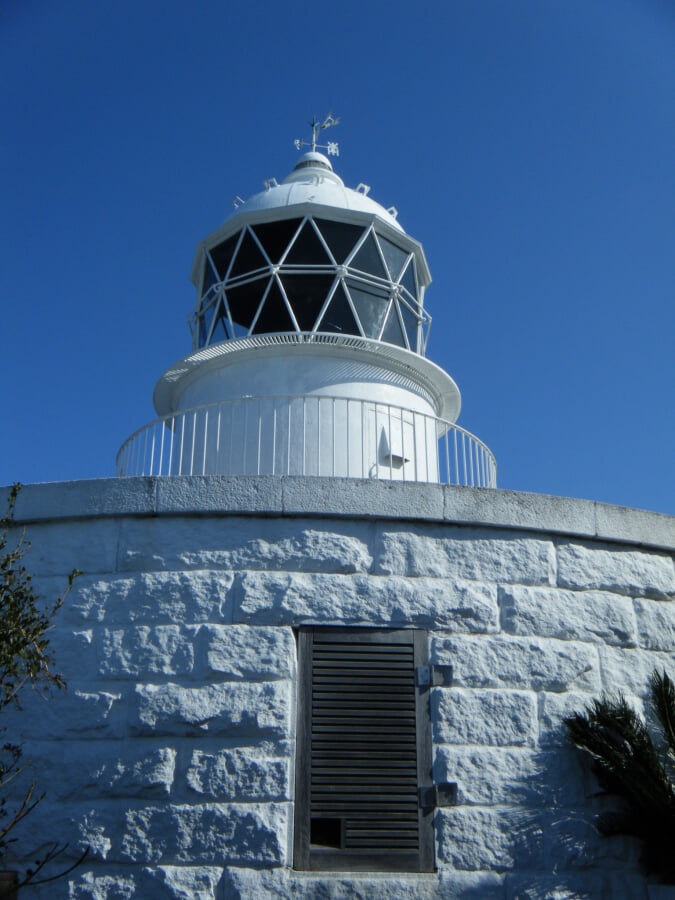 釣島灯台の写真1