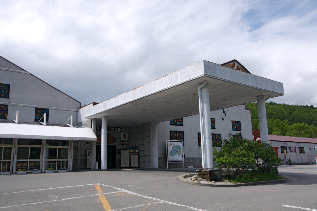 世界の影絵・きり絵・ガラス・オルゴール美術館の写真2