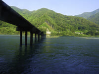 名越屋沈下橋