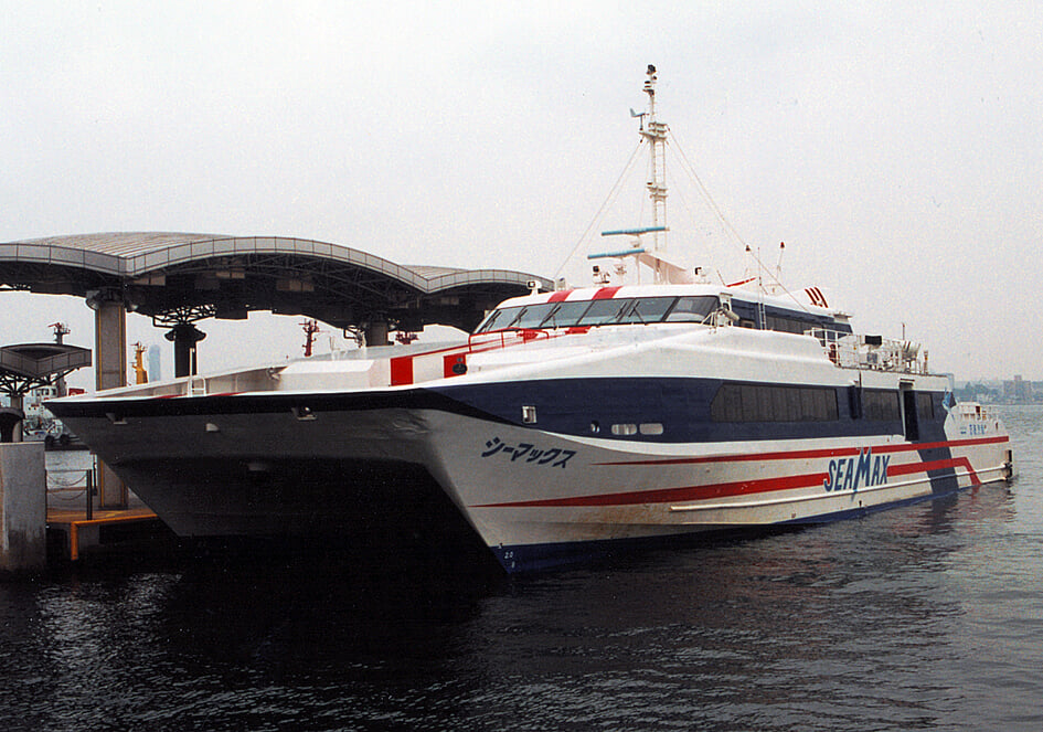 松山観光港の写真2