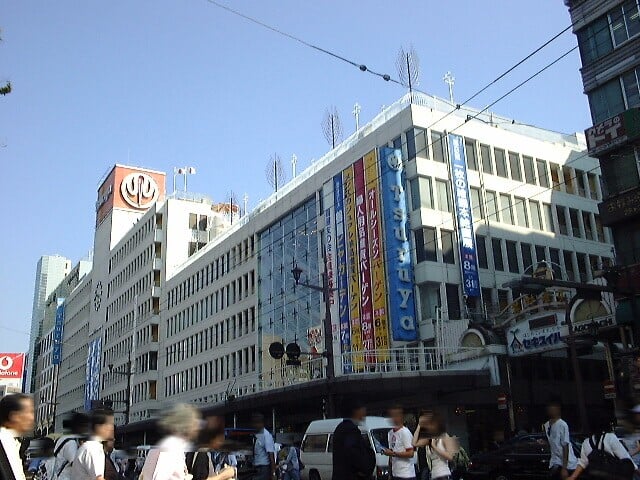 鶴屋百貨店の写真1