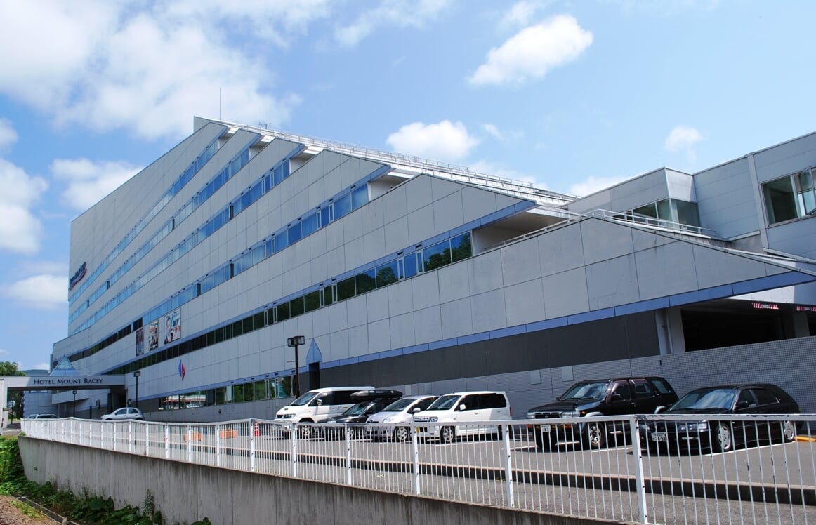 ホテルマウントレースイの写真1