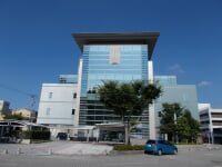 飯塚市立飯塚図書館