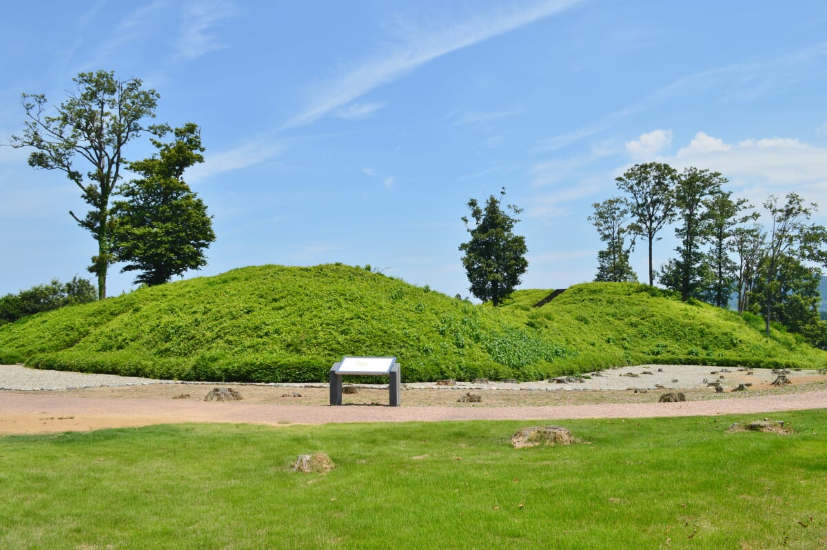 柳田布尾山古墳の写真1