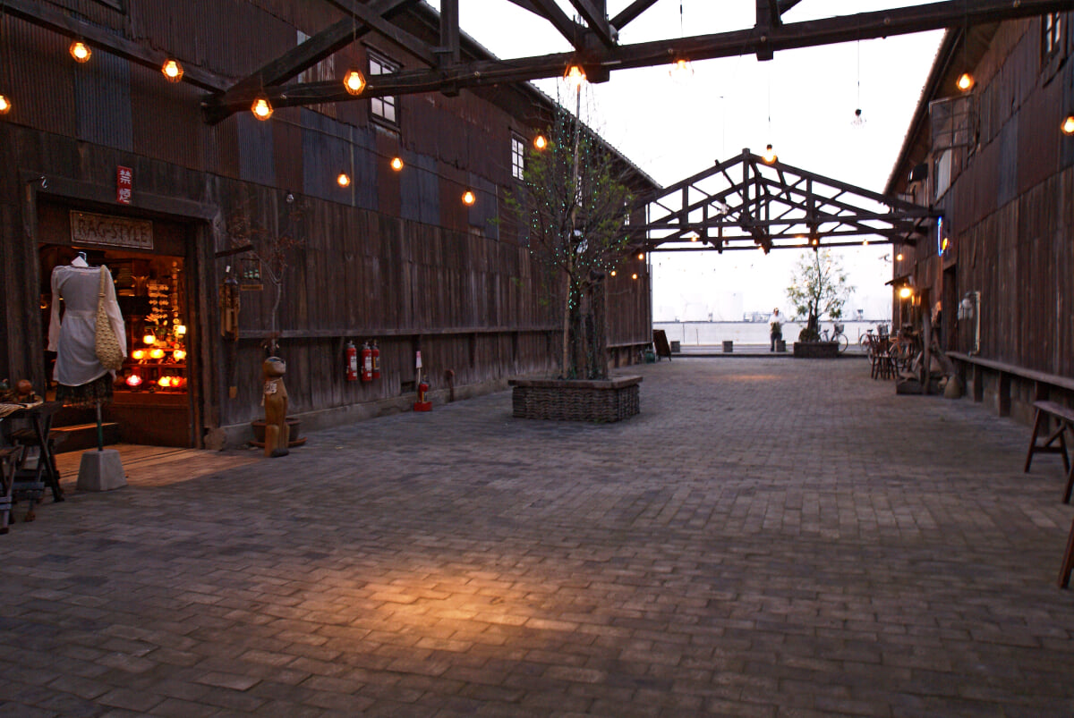 北浜alleyの写真1