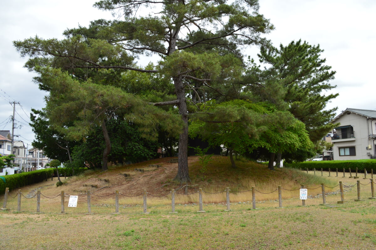 愛宕塚古墳の写真6