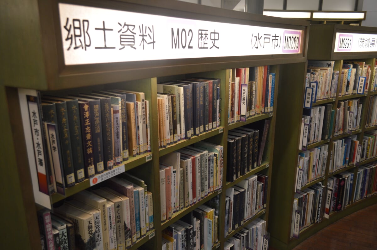 西部図書館の写真4