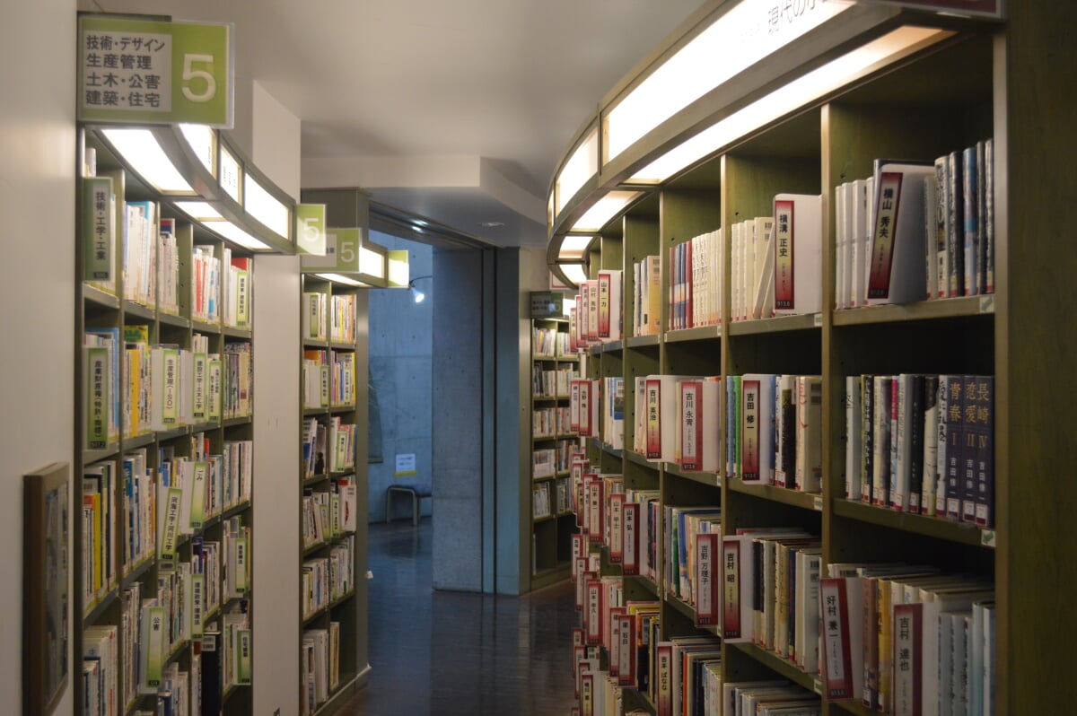 西部図書館の写真5