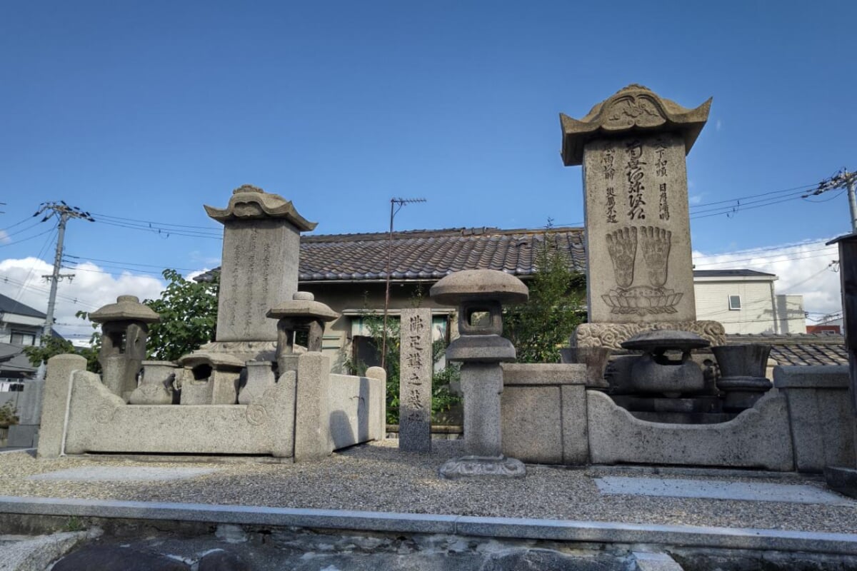 舎利尊勝寺の写真2