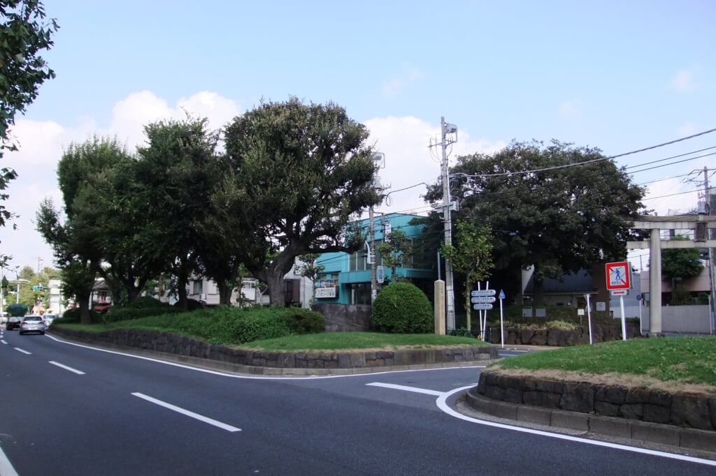 西ヶ原一里塚の写真2