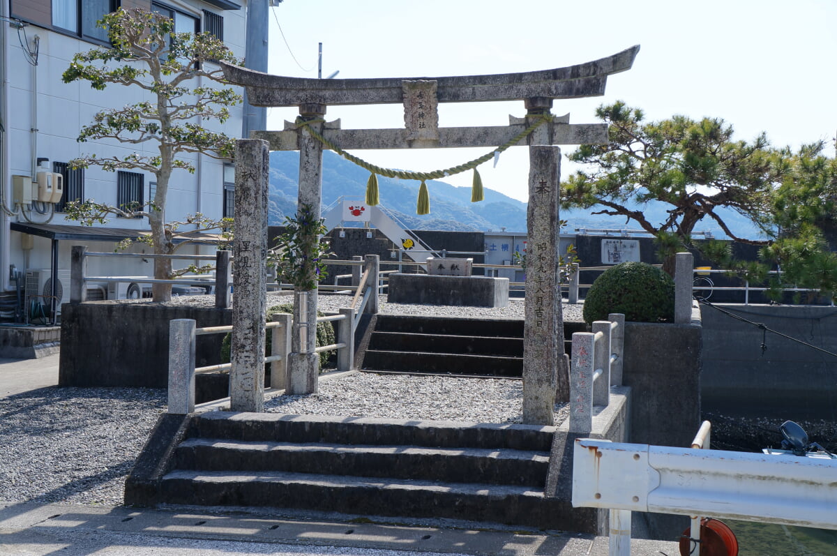 鳴無神社の写真1