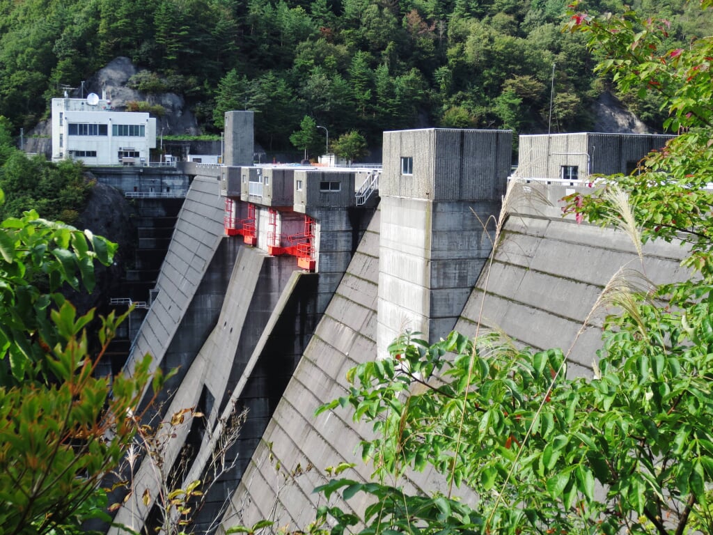内の倉ダムの写真2