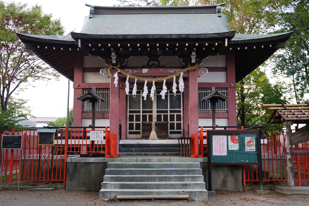 青渭神社の写真3