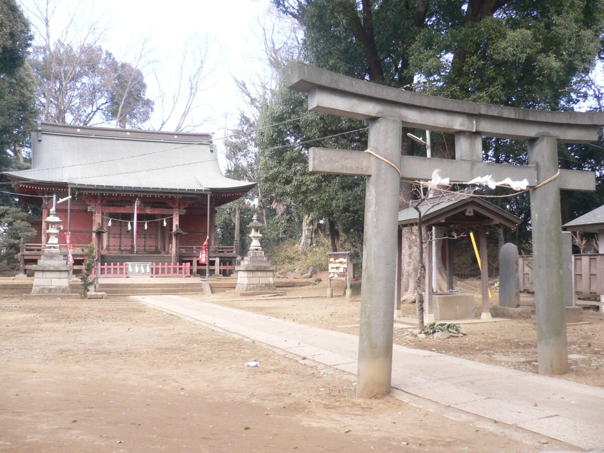 三芳野神社の写真1