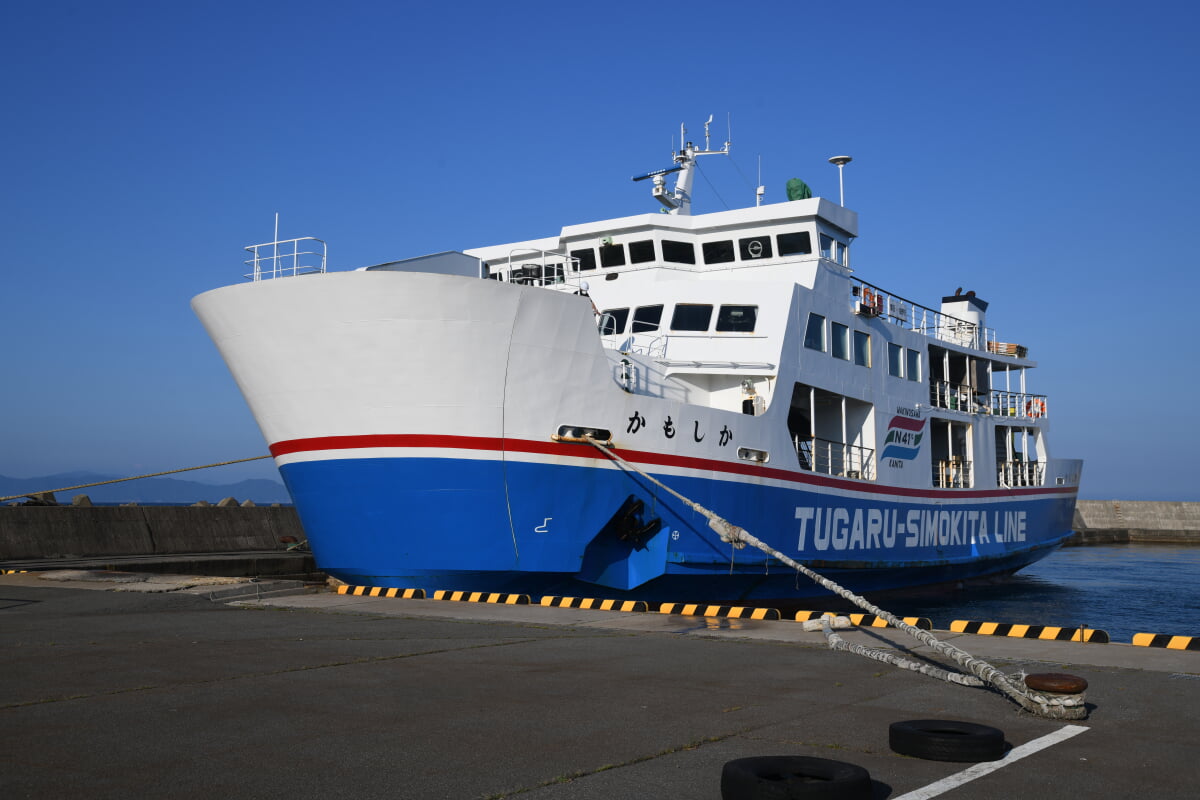 むつ湾フェリー かもしかの写真1