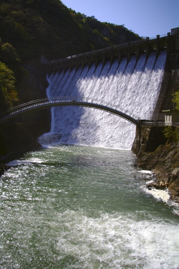 千苅ダムの写真2