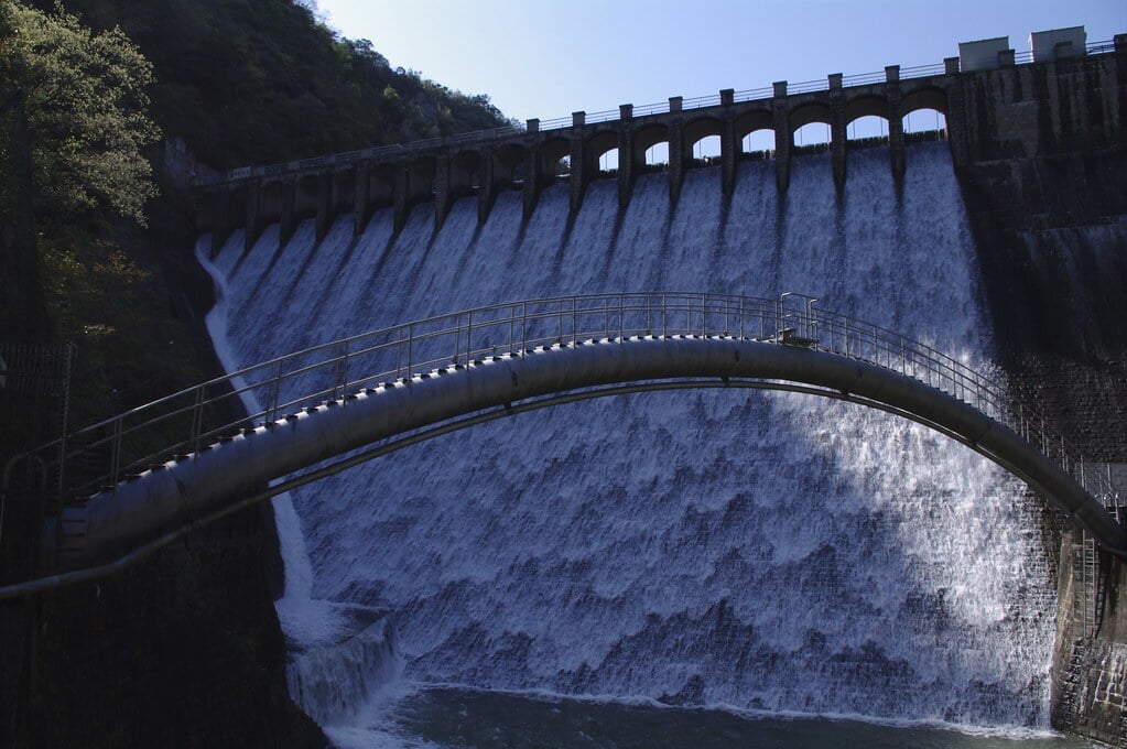 千苅ダムの写真3