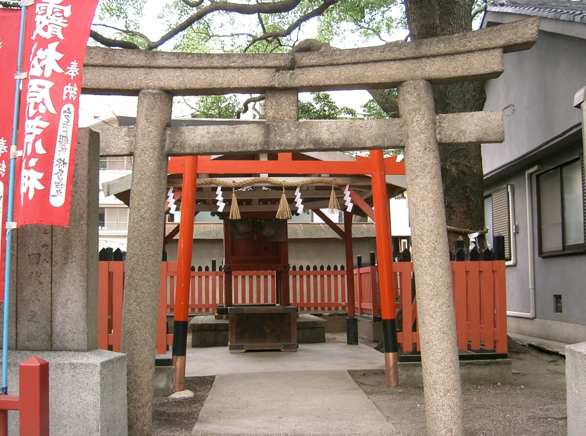 止止呂支比売命神社の写真1