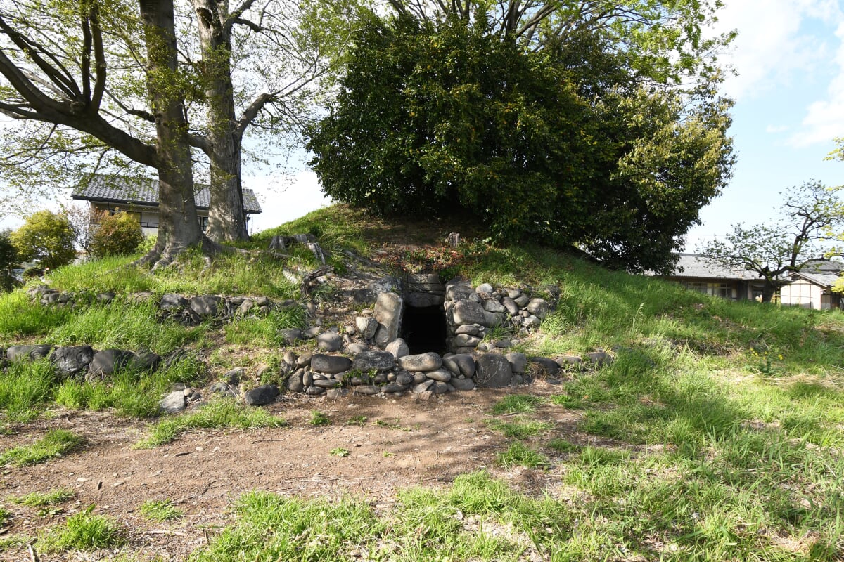 伊勢塚古墳の写真1