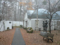 八ヶ岳美術館（原村歴史民俗資料館）