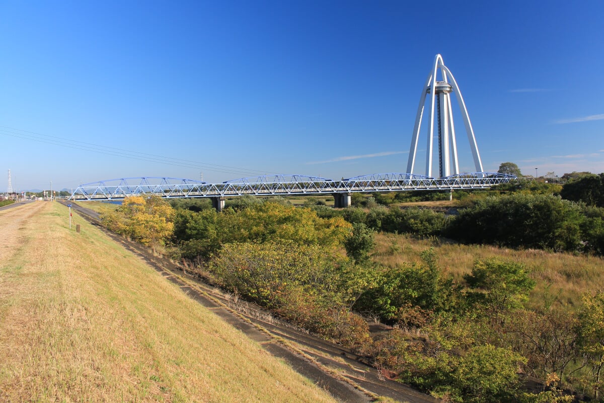 ツインアーチ138の写真2