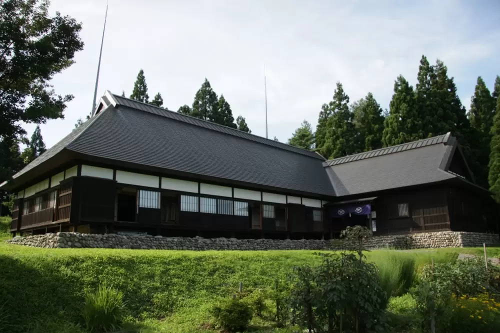 光信公の館の写真1