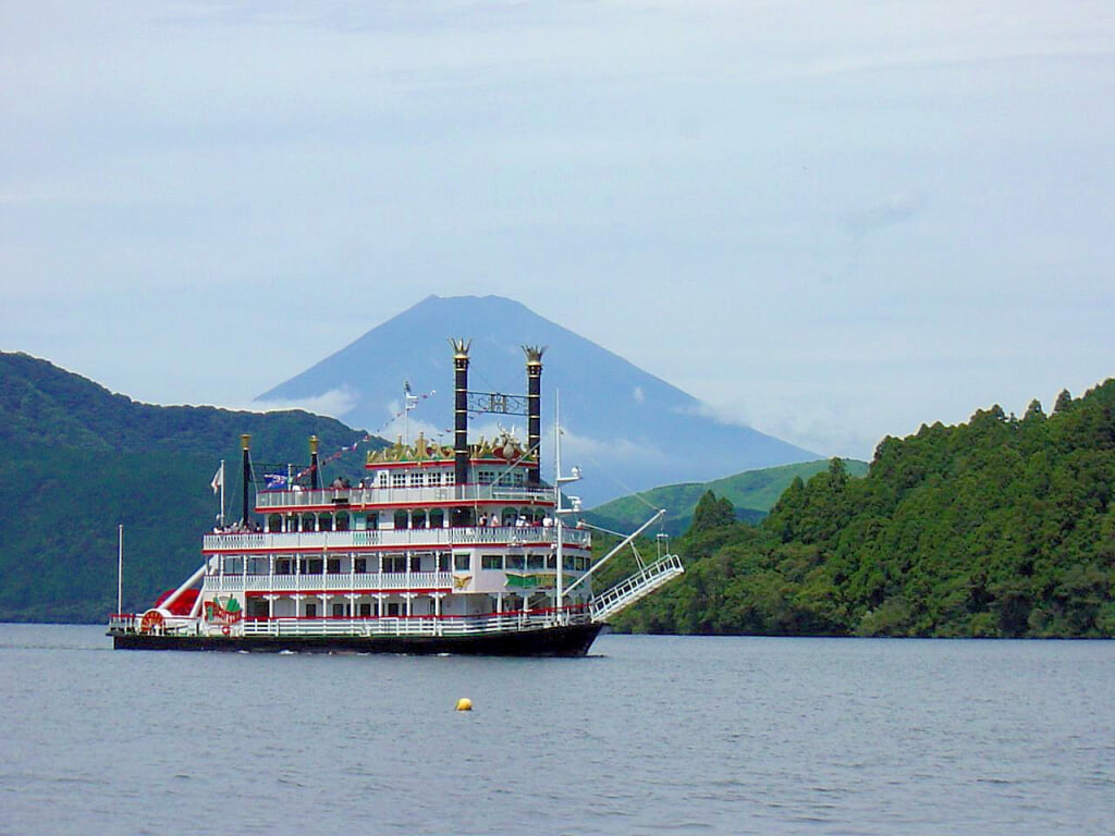 箱根芦ノ湖遊覧船の写真3