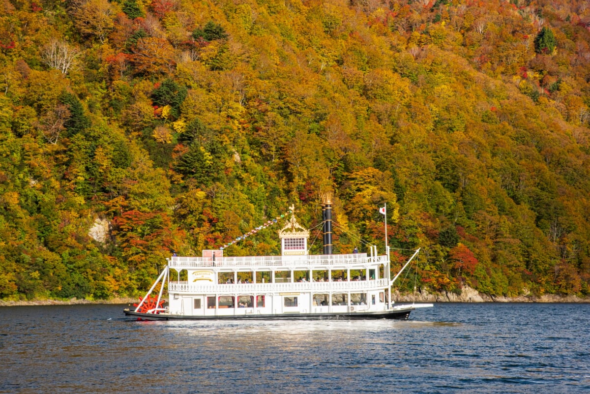 奥只見湖遊覧船の写真2