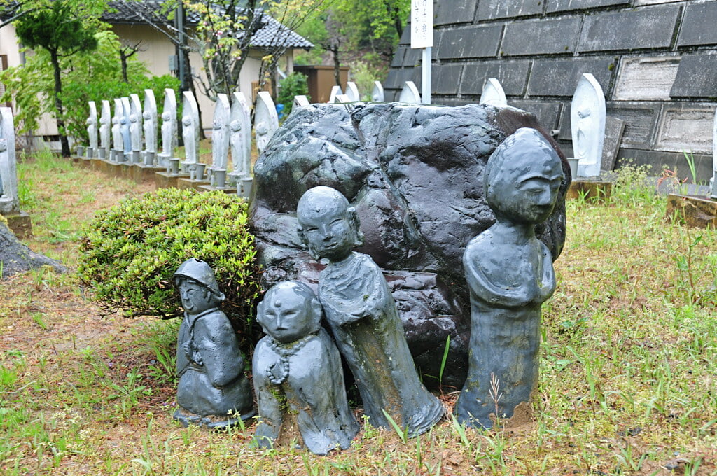 ハニベ巌窟院の写真3